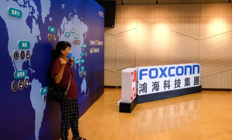 iPhone Assembler Foxconn in Talks With TSMC and TMH to Set Up Semiconductor Fabrication Units in India: Report